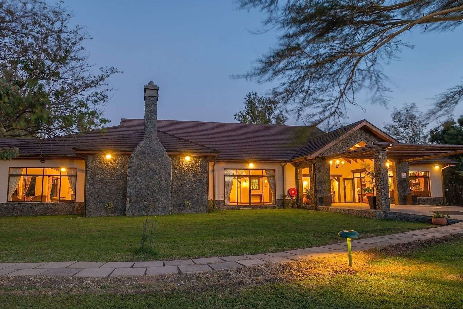 Exterior of Sweetwaters Serena Camp's reception, restaurant and bar buildings