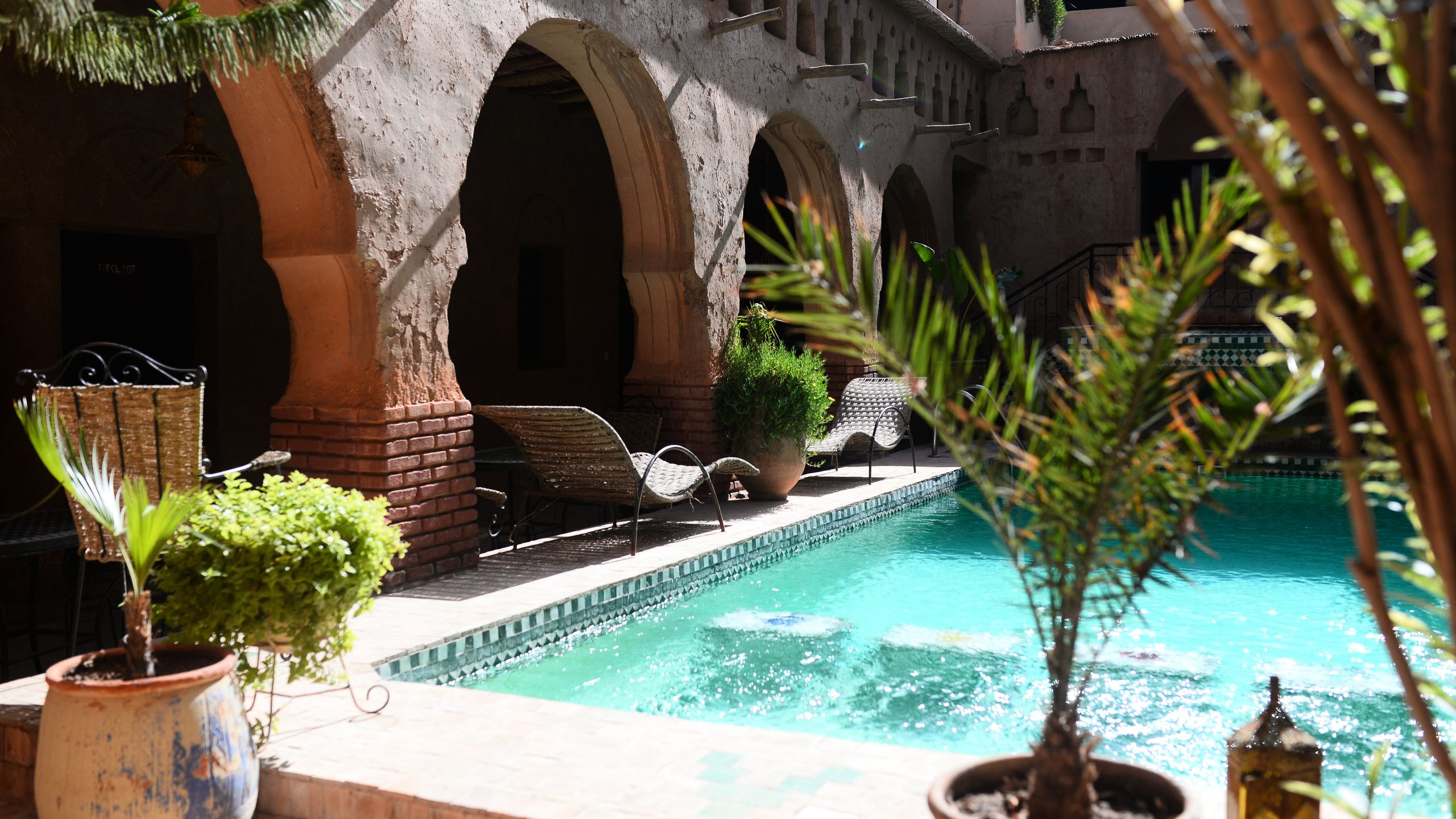 Sarova Woodlands Hotel & Spa - photo 2